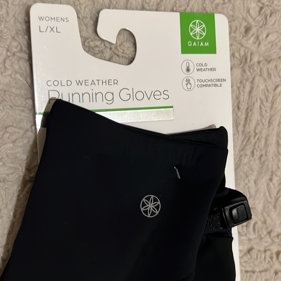 GAIAM cold weather running gloves, New in original packaging, Size L/XL - Picture 13 of 16